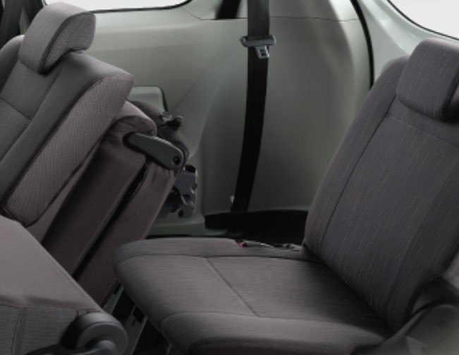 3rd Row 50:50 Full Folding